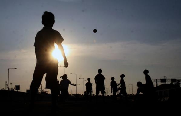 Sepak Bola Untuk Dimainkan Bukan Dipermainkan #blogGIBOL - gibolofficial.blogspot.com/2015/05/sepak-…