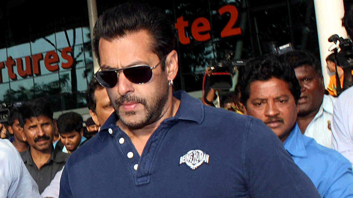 Bollywood superstar Salman Khan found guilty of hit and run killing trib.al/hRC7rCt