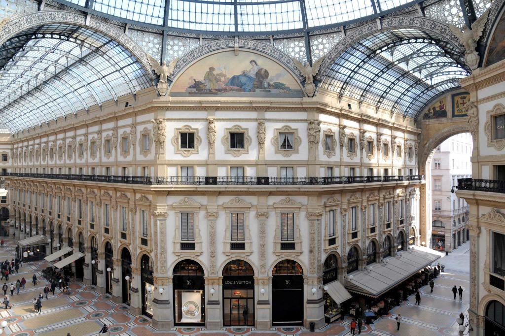 StyleandTrouble's tweet photo. Dite quello che volete,ma io ho visto1Milano bella e pronta per aprirsi al mondo! #SiExpo #EXPOMilano2015 #EXPOsitive http://t.co/qOZzN46MWx