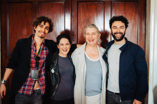 dpdlekszlffl's tweet image. 고통받으면서 구글링 하다가 알아낸 사실, 두개가 다른 사진이었어.....#AidanTurner #RobertSheehan #differentpicture