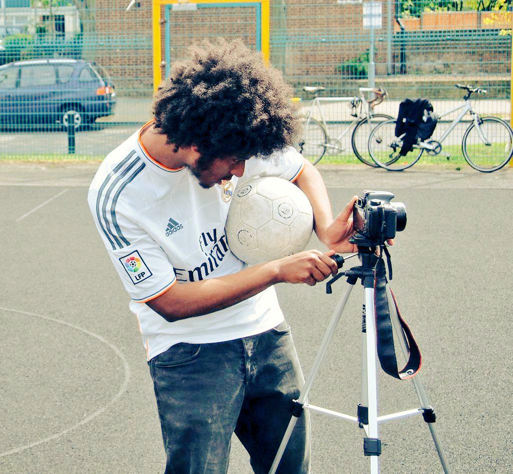 FBeyondBorders's tweet photo. Want to help raise £5000 for #FBBTV with a few clicks of the mouse? VOTE for us here: https://t.co/MrjNRc9sGb http://t.co/75mRj4mSmE