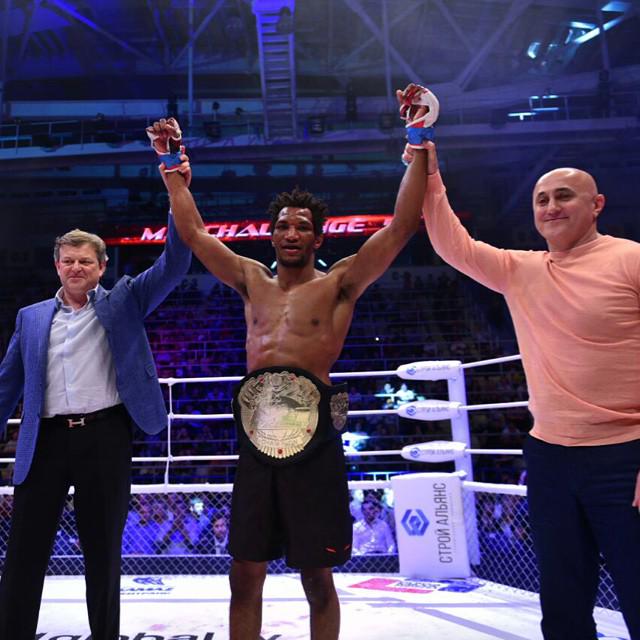 M1GlobalNews's tweet photo. Mansour #Barnaoui - new #M1Global Lightweight champion after his fight at #M1Challenge57 event in #Orenburg, Russia! http://t.co/qOw464aED7