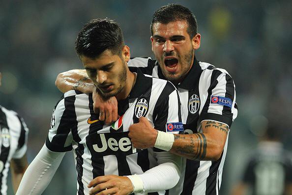 Selebrasi Morata bersama Vidal dan Sturaro. #UCL #Juventus #JuveReal
