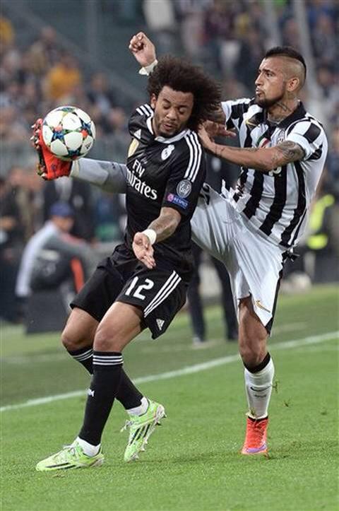 Pertandingan ketat malam tadi bikin jantungan deg-deg serrrr~ #UCL #Juventus #JuveReal