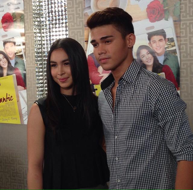 dBarrettoJulia's tweet photo. Yung mga tingin ππ #PSHRBloggersConference http://t.co/v7xlMCbG9X