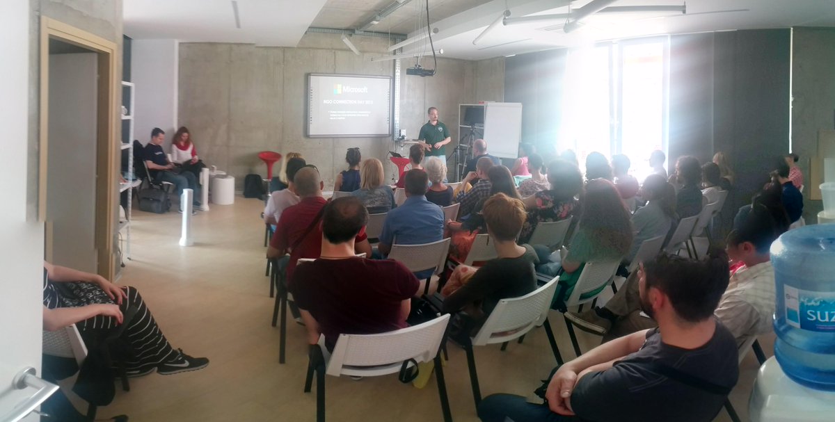 Naš Marko drži uvodno motivaciono predavanje #ngoday