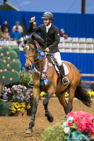 pinoakhouston's tweet photo. Congrats to #PinOak2015 #Antares Bonus Award winners - High Pt GP riders (tie) Daniel Bedoya and Matt Cyphert http://t.co/0PuyhSZqoJ