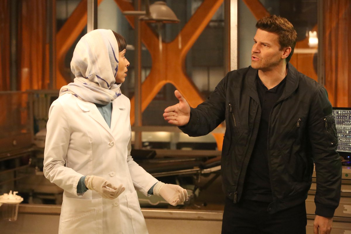 Planet_Boreanaz's tweet photo. #DavidBoreanaz stills # The Murder in the Middle East" episode of BONES airing Thursday, May 14 (8:00-9:00 PM ET/PT) http://t.co/FpRlGB8fQY