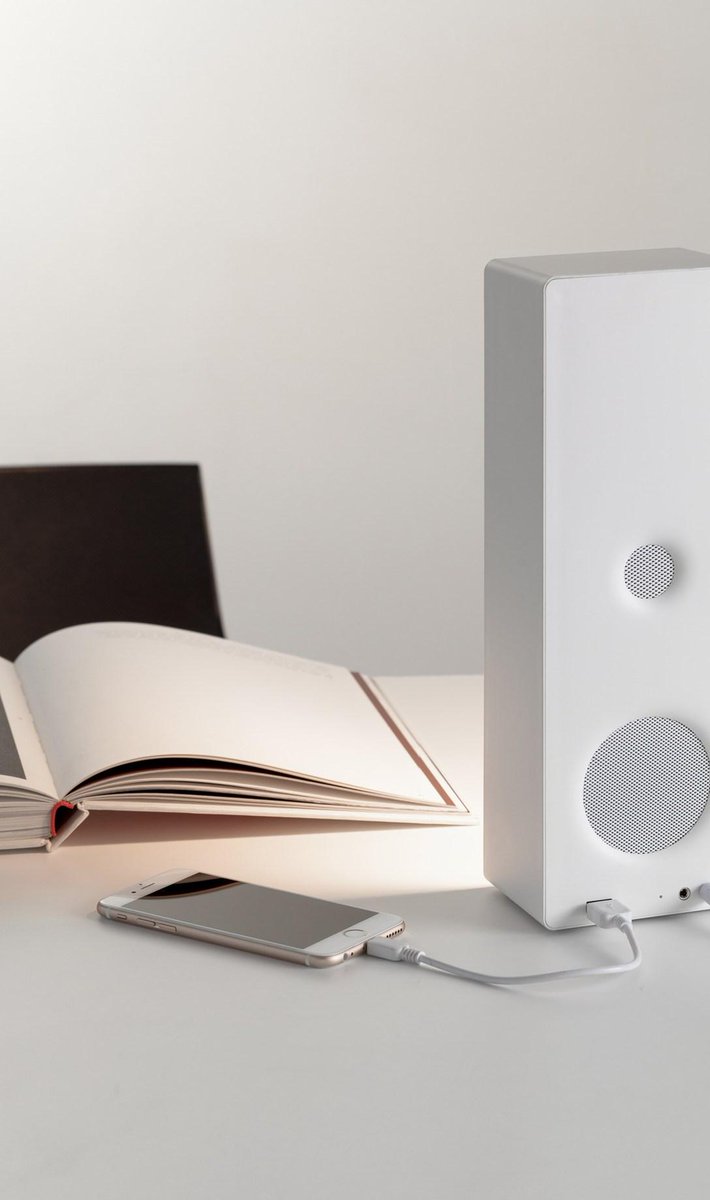 archiproducts's tweet photo. Listen the music from the lamp, charge your phone from your stereo! CROMATICA @Digital_Habits http://t.co/OKz40Vi5GJ http://t.co/eRGEmRWKBa