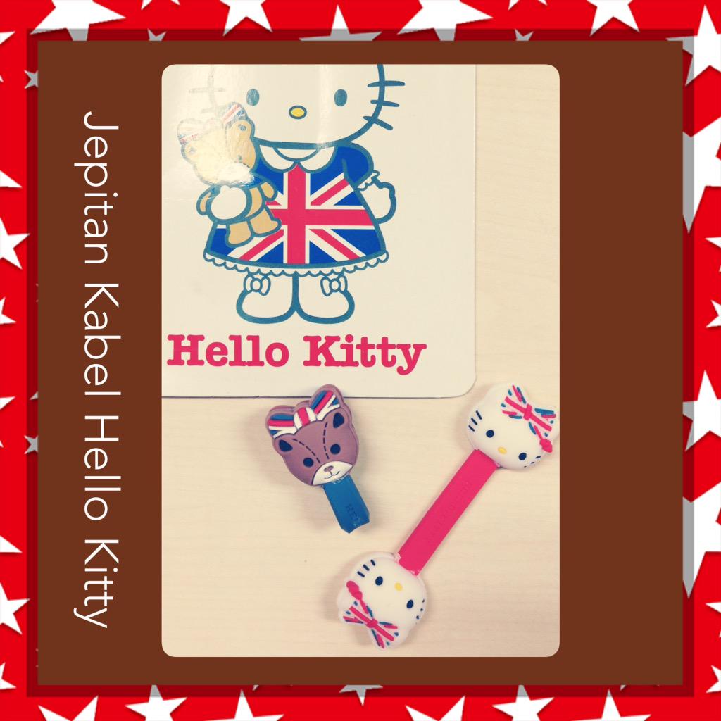 emilly_corner's tweet photo. Ada juga jepitan kabel Hello Kitty Sweet..biar kabel2 HP mu awet dan ga brantakn,digulung dan dijepit pake ini #Sale http://t.co/d0qqsQ6D0i