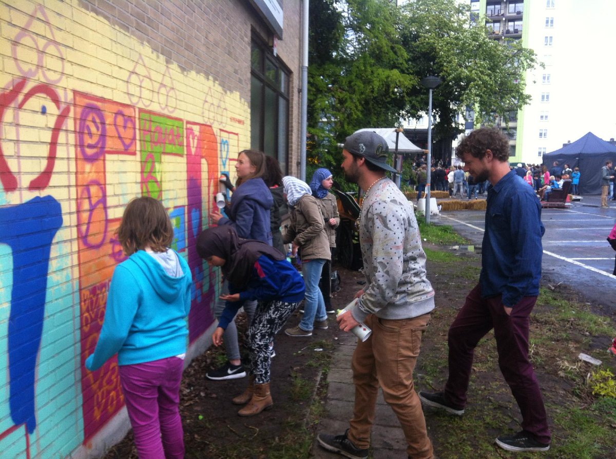 Wij waren ook bij <a href="/Noorderliefde/">Noorderliefde</a>! Met #dans en #streetart Dank aan <a href="/LTD_Dance/">LTD</a> en <a href="/SuitupStudio/">ThePixelSuiter</a>