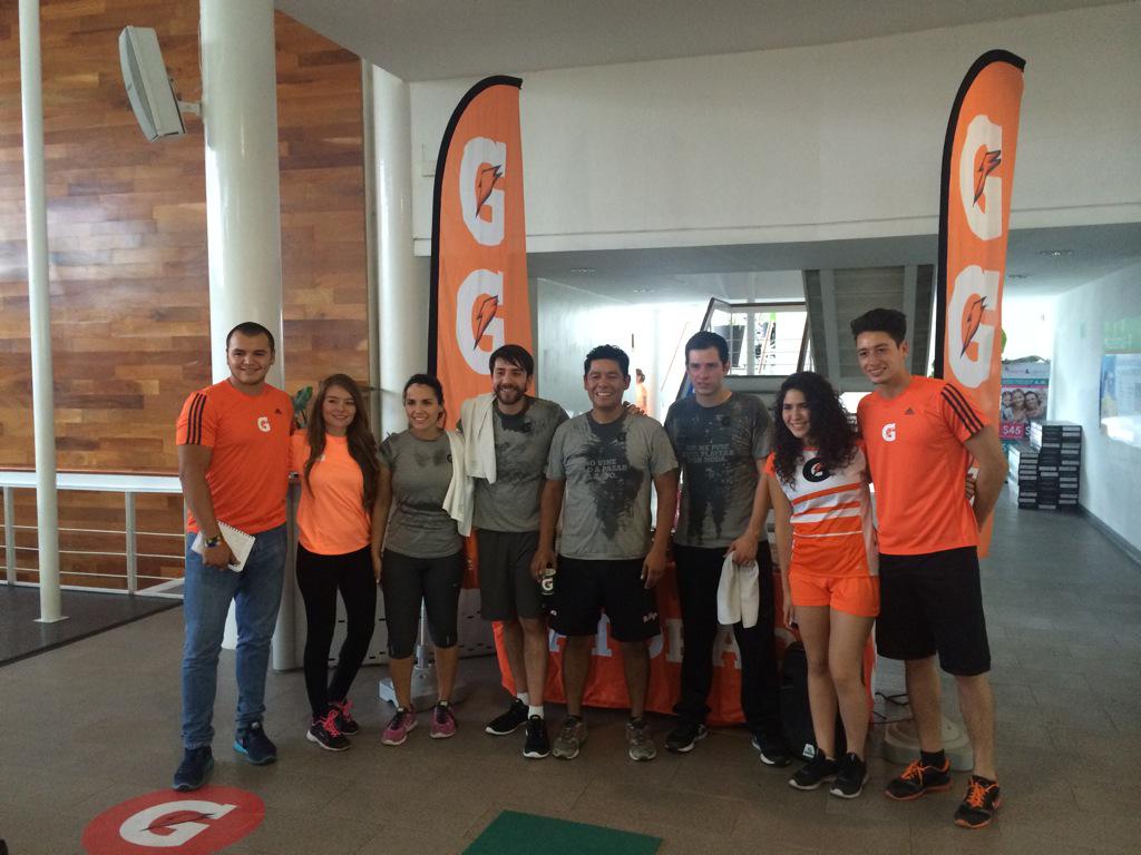 vivo47's tweet photo. Activación #MiSudorDice en VIVO 47 Naciones Unidas. #entrenarpuedecambiartuvida http://t.co/SUXLK0li7P