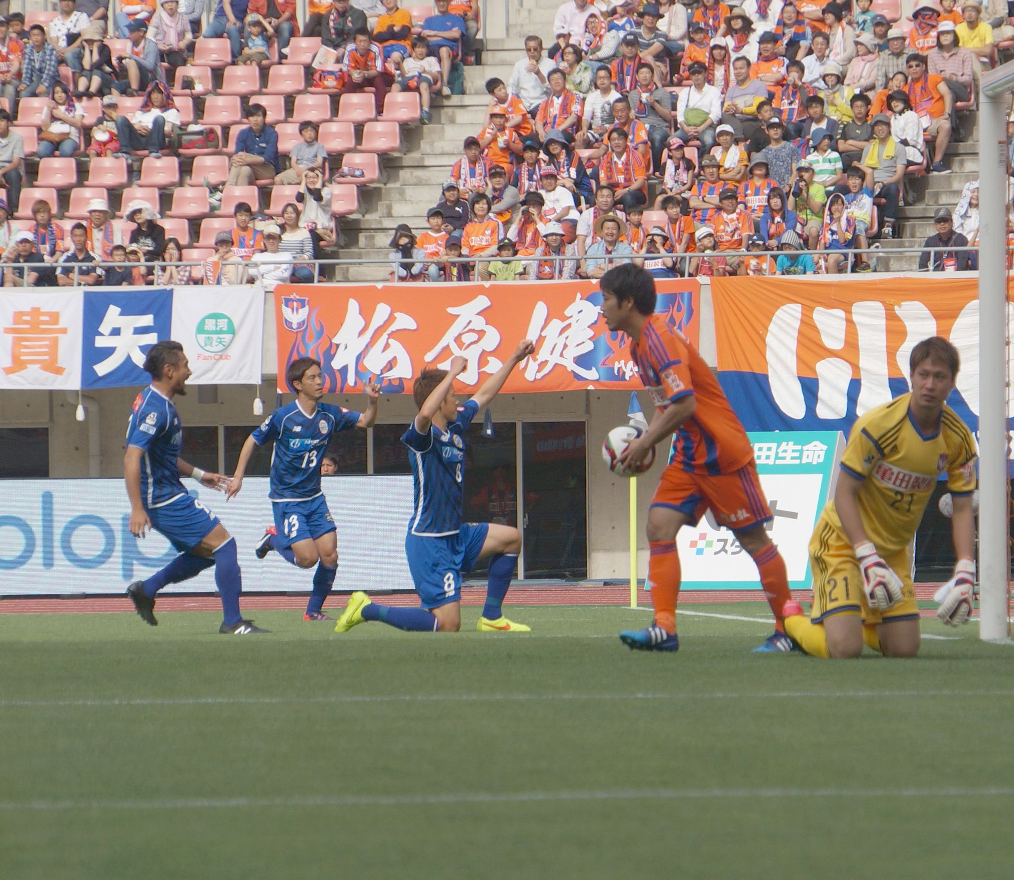 モンテディオ山形広報 Montedio Yamagata アウェイ新潟戦 林陵平選手のゴール後パフォーマンスは元イタリア代表で現在セリエa フィオレンティーナに所属するアルベルト ジラルディーノ選手にあやかったバイオリンパフォーマンス Montedio 山形総力 モンテディオ山形広報 Montedio Yamagata アウェイ新潟戦 林陵平選手のゴール後パフォーマンスは元イタリア代表で現在セリエa フィオレンティーナに所属するアルベルト ジラルディーノ選手にあやかったバイオリンパフォーマンス Montedio 山形総力