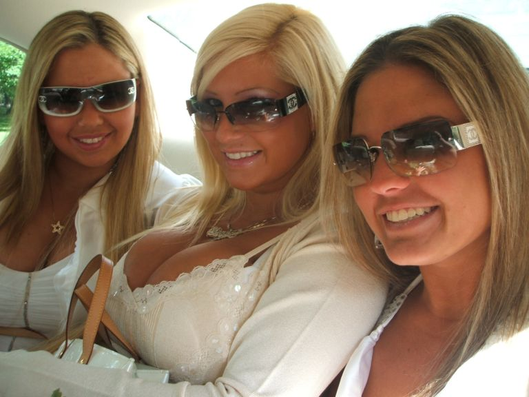 BestBreastEnvy's tweet photo. Leader #BreastEnvy http://t.co/L1OpSaElyG