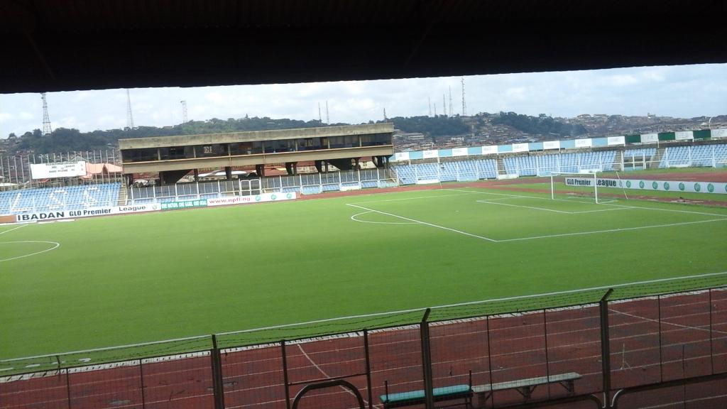 ToyinIbitoye's tweet photo. I'm in also.
“@walequadry:In Ibadan waiting for @oluyolewarriors vs @pillarsfc #SupportTheNPFL #MultimediaJourno http://t.co/Q20KWhsM9W”