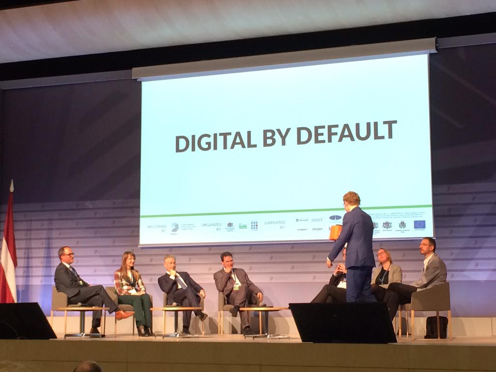 Best part must start <a href="/Cont_ActRiga/">Cont_ActRiga</a> PanellDisscussion as a game with <a href="/theCatchbox/">TheCatchbox</a> mics @eu2015lv