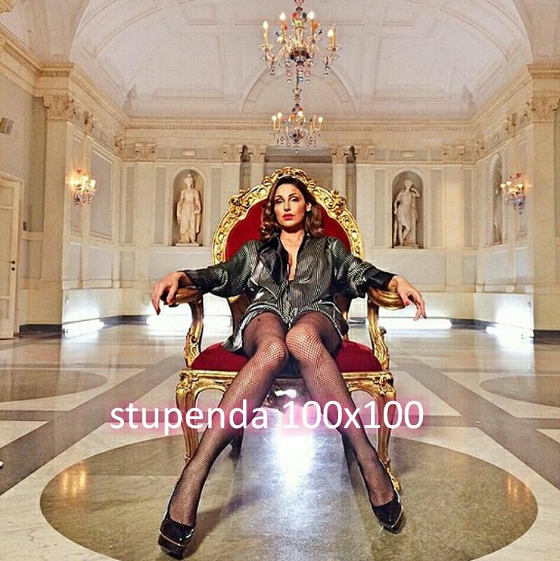 Antoni0tornetta's tweet image. Non vedo ora #inafferrabile @_AnnaTatangelo_ sono felicissimo del video #bigsinger