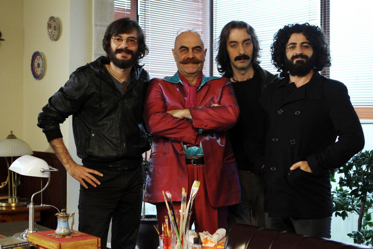 TehlikeyleFlort's tweet photo. #tehlikeyleflört SİNEMALARDA..
https://t.co/cTRFHY292Q … … … http://t.co/Ld5hghZ5Yu