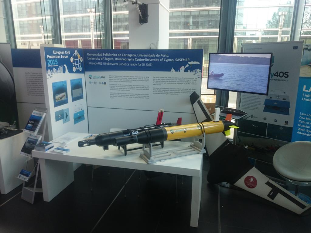 URready4OS's tweet photo. The @URready4OS stand is ready to be exhibited at #EUCivPro http://t.co/sdSQ98RhW8