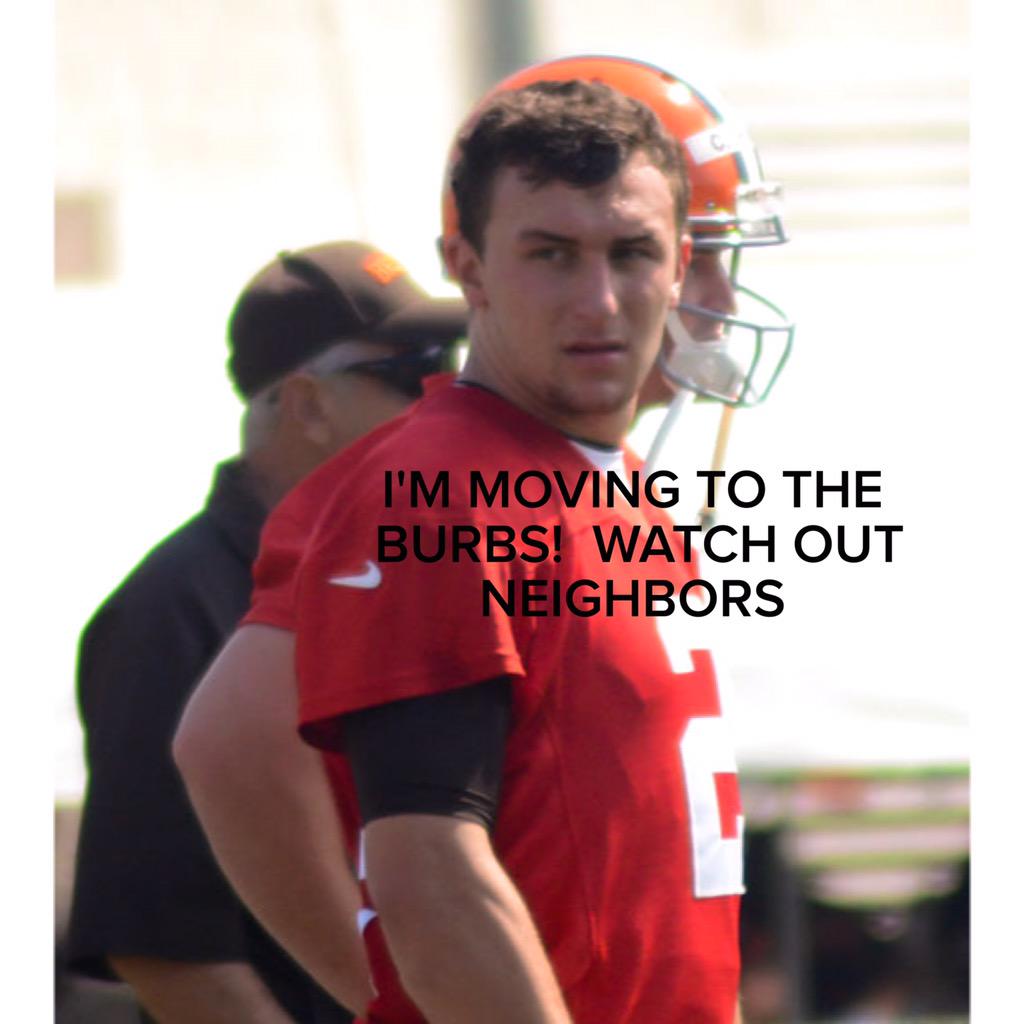 FanDebate1's tweet photo. Is #JohnnyManziel going to be your neighbor?  #Browns #Cleveland 

http://t.co/PhX7viQ5BZ http://t.co/jeg0NijPwM