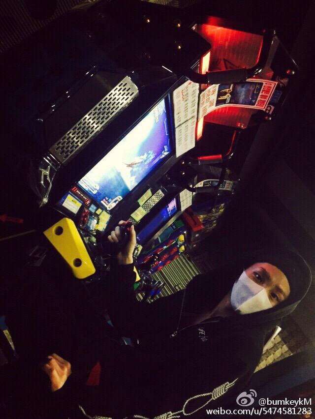 allforkeyth's tweet photo. 150506 #Instabum &amp; #Weibom update : insert a coin
( คีย์ปิดเนื้อปิดตัวมิดชิดเห็นแค่หน้าผาก คิ้ว ตา และ ความน่ารัก ) http://t.co/fYghqqmj9L