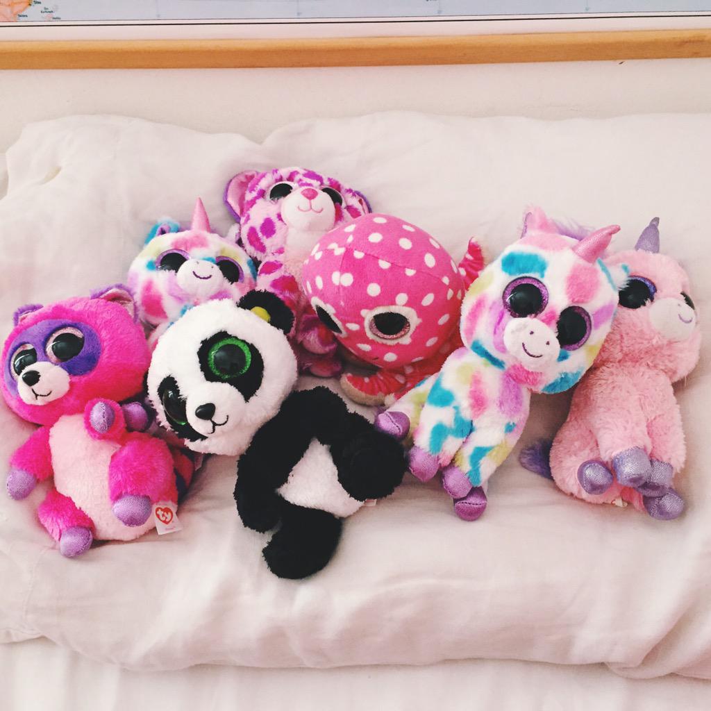 sofia_viscardi's tweet photo. La parte Viscardi's fam animali-con-gli-occhioni-edition grazie a voi è sempre più grande. 

#SieteTantoCarini 💜 http://t.co/b9dlVOxodw