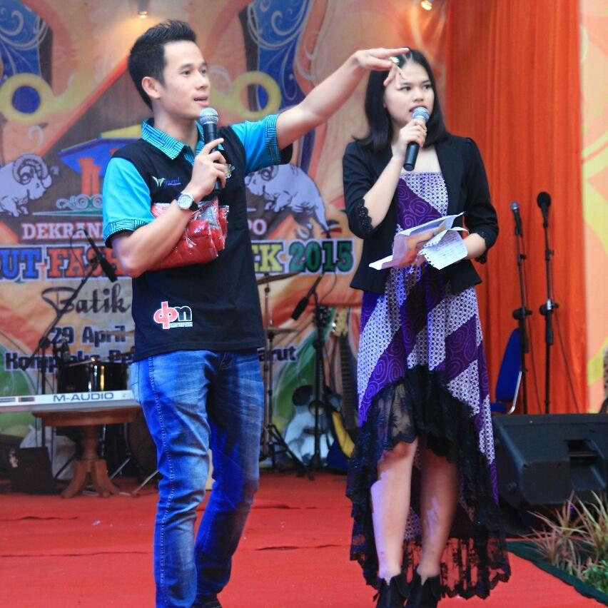 dekranasdagarut's tweet photo. Sekali lagi kami ucapkan terimakasih pd semua pihak termasuk Sponsor yg telah mensukseskan Dekranasda Craft Expo 2015 http://t.co/LC0Jlrs03X