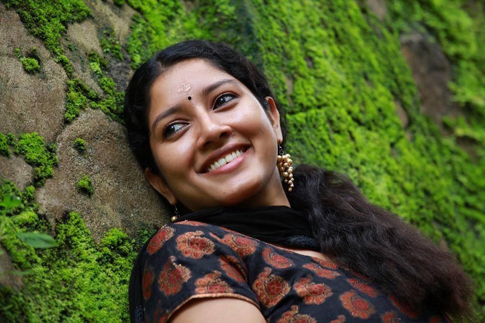 Anu Mol (@anumol_online) on Twitter photo 
