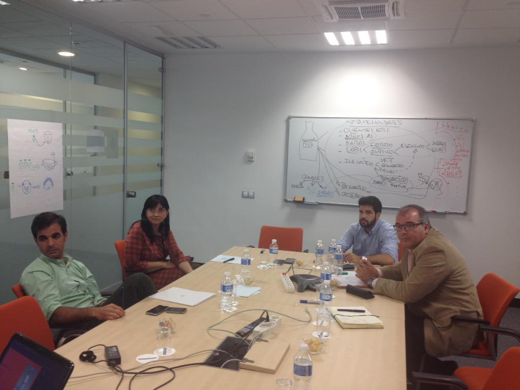 Euroforum_ES's tweet photo. Apasionante sesión de #disingthinking en @Euroforum_ES http://t.co/flz0hGTfwo