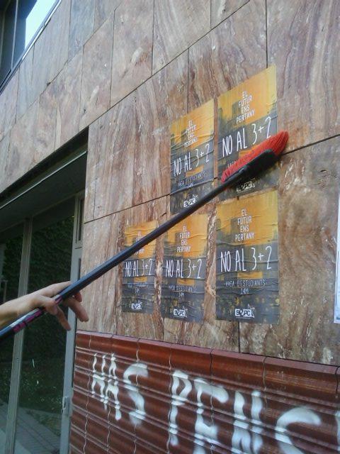Aquest 14M Vaga, sortim al carrer! Aturem el 3+2! Aturem l'EU2015! <a href="/SEPC_nacional/">SEPC</a> <a href="/DesUBedients/">DesUBedients</a> <a href="/UBRaval/">Assemblea de Facultats UB-Raval</a>