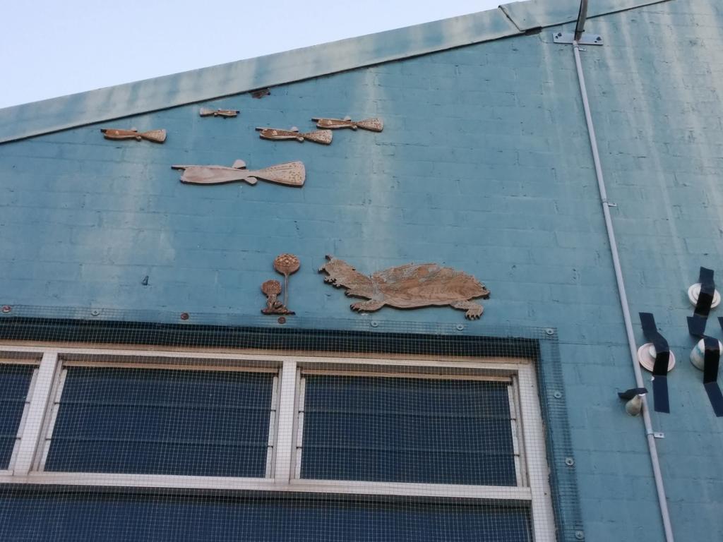 DanielARTjones's tweet photo. https://t.co/qY8mN7DrbT
Finished our first #streetart installation #lasercut #visualart #arteducation #microgalleries http://t.co/xpefZj6w0s