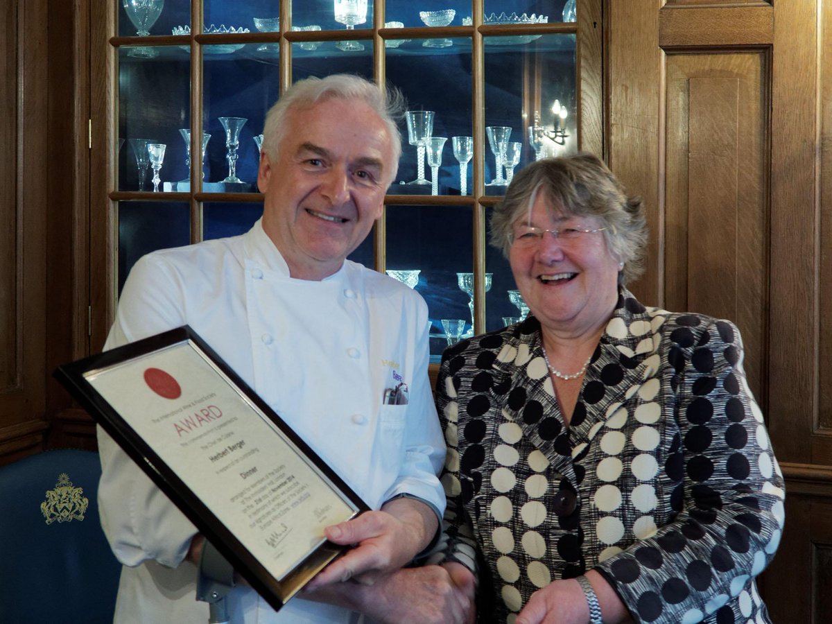ashepherdiwfs's tweet photo. We had a great meal at the Innholders'  last night and presented Chef Herbert Berger with an #iwfs Award.@IWFSLondon http://t.co/HiV8UHEZRF