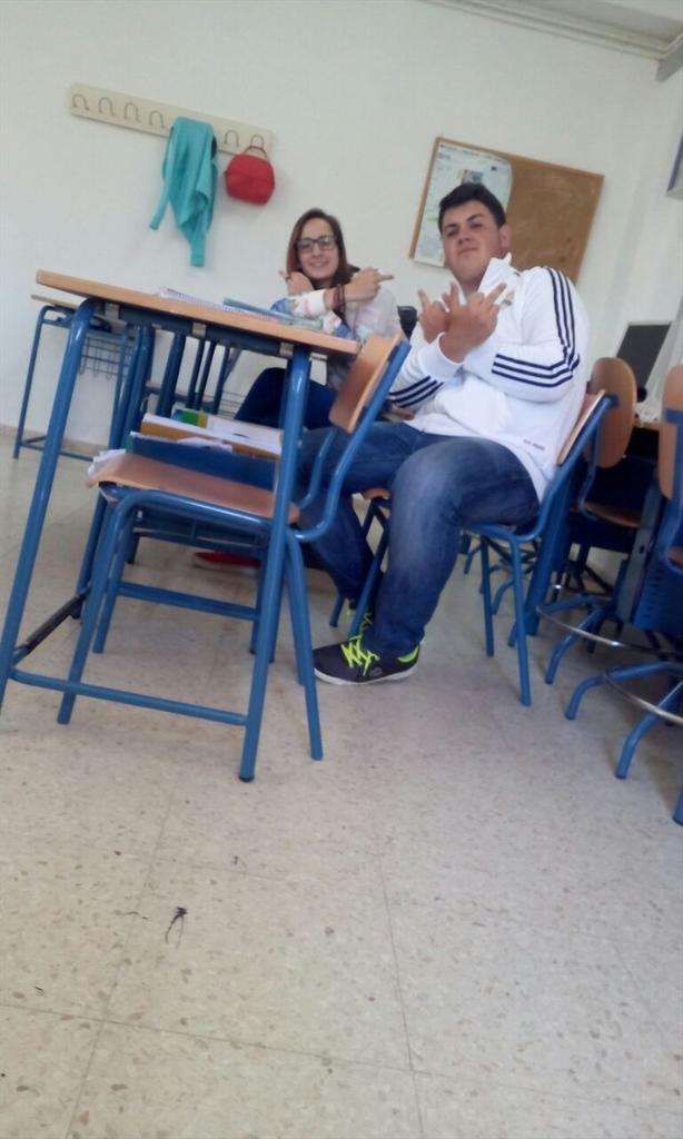 CarmeenPizarro8's tweet photo. Son canis pq pueden xdxd✊ http://t.co/pLf10sDk0H