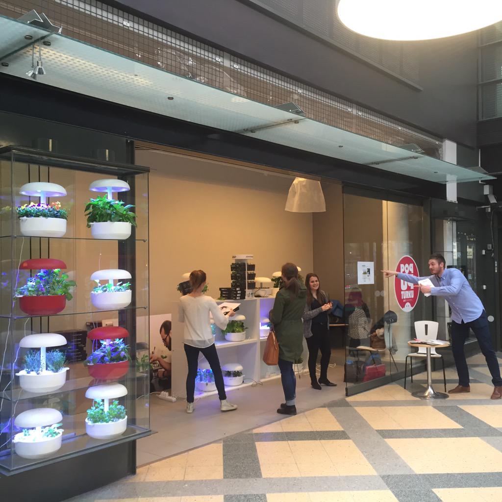PlantuiOfficial's tweet photo. Plantui pop-up kauppa on nyt auki. Tervetuloa tutustumaan. Välkommen till Forum i Åbo. #MyPlantui #PopUpTurku# http://t.co/EgFtIcKdei
