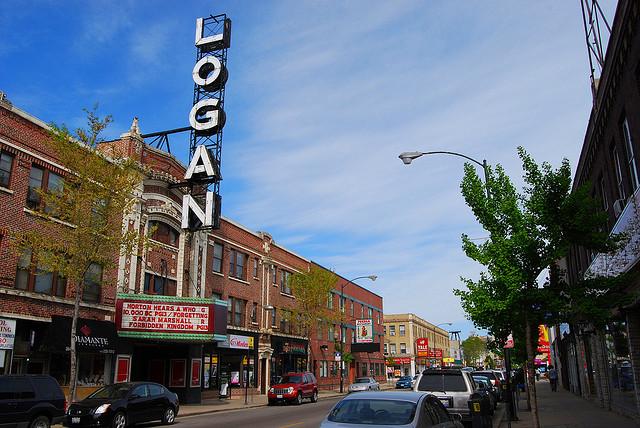 Chicagoist's tweet image. Terrible First Date Ends In Lawsuit buff.ly/1IdK3MU