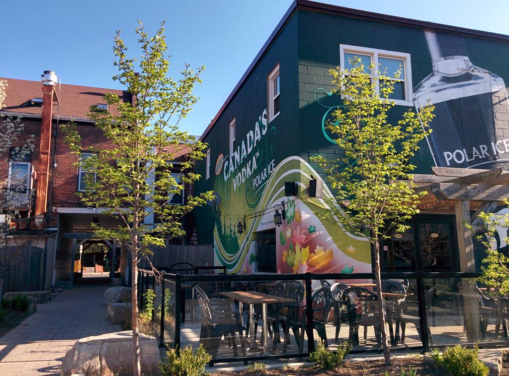 AshRealty's tweet image. The @BeyoutifulCMPN butterfly gardens look beautiful behind @gabbys, @KarmasCafe &amp;amp; @blackhoneycake this morning!