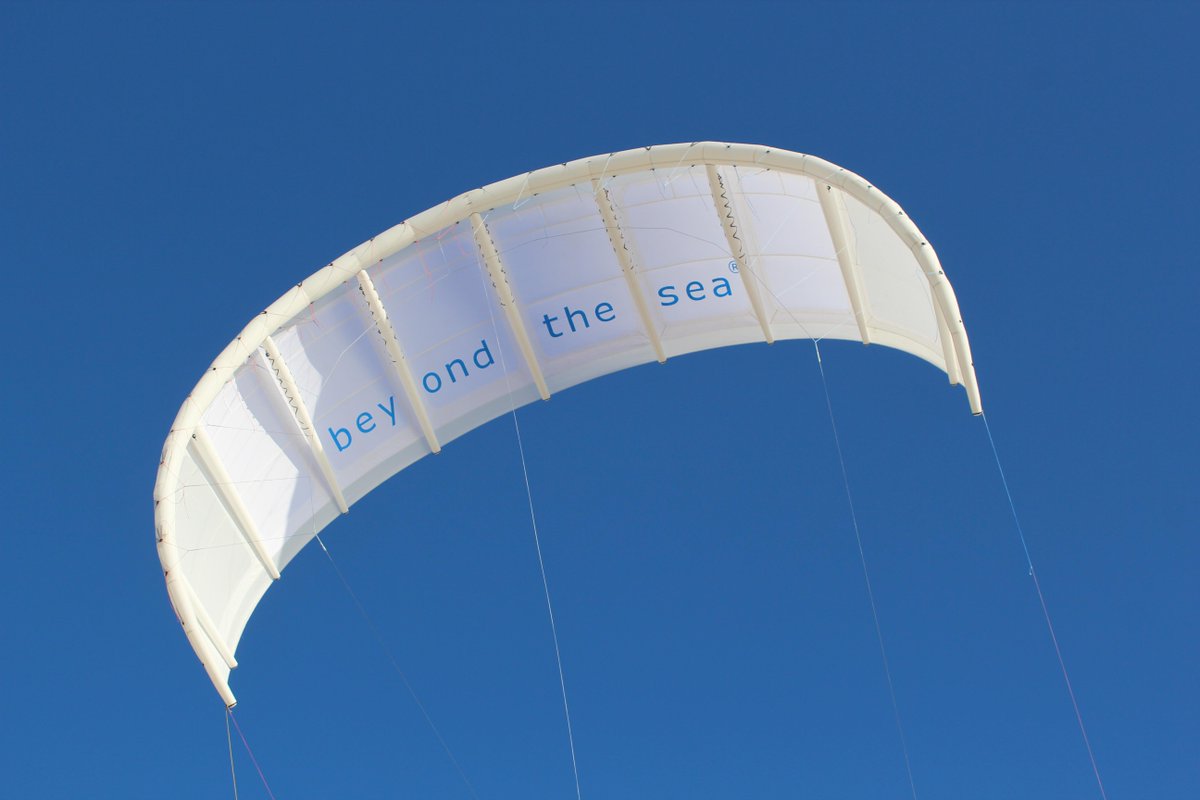 Essais d'un kite de 50m²