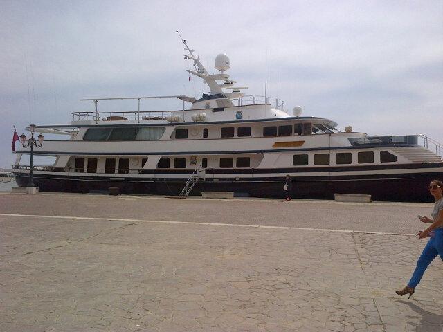 I love venice it is the first show where I can park my boat. Outside the gallery :)