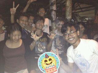 Selamat ulangtahun untuk drummer kita <a href="/Farhan_Rafff/">Farhan</a> sukses dalam karir,panjang umur,sehat selalu *tuangkanairsuci*