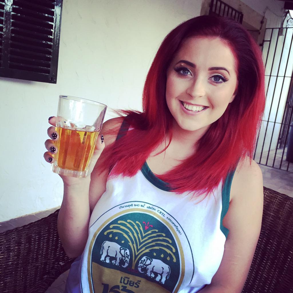 Social Glamour on Twitter: "Shoot done for today with @Lucy__Vixen