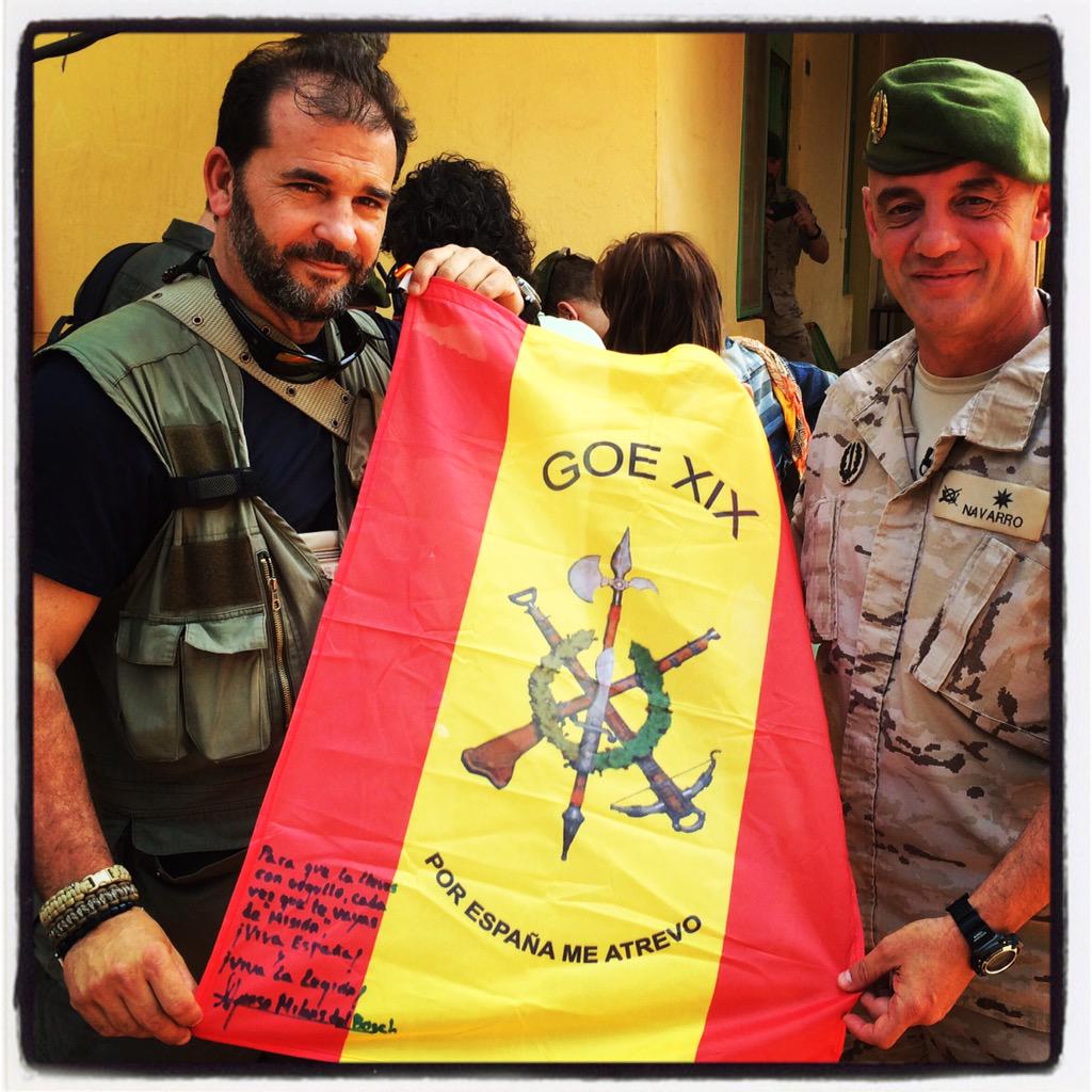 mtemprano's tweet photo. @raul_lobo7 #Malí #LosNuestrosEnMalí con el #GOEXIX y @turryfox @ES_anaconda http://t.co/NWm6a1s40k
