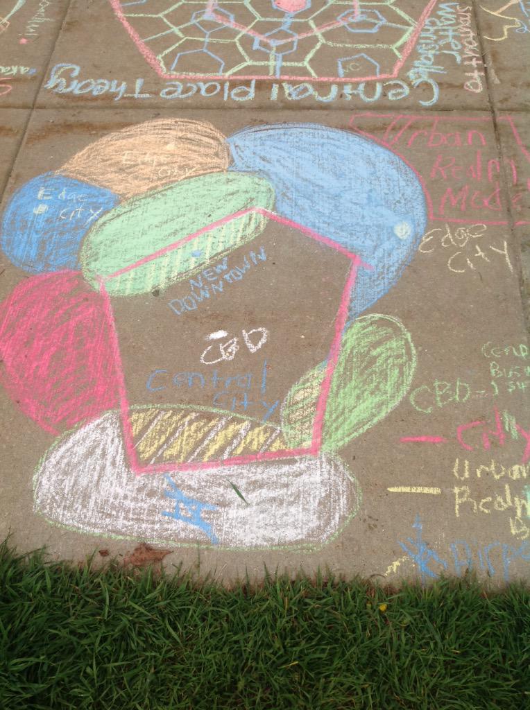 AlexaHumanGeo's tweet photo. Drew the Urban Realm Model with @derricbayne outside! Best class ever! Thanks Mr. Wahl! #aphgmodel #aphg http://t.co/inOiJyHsc7