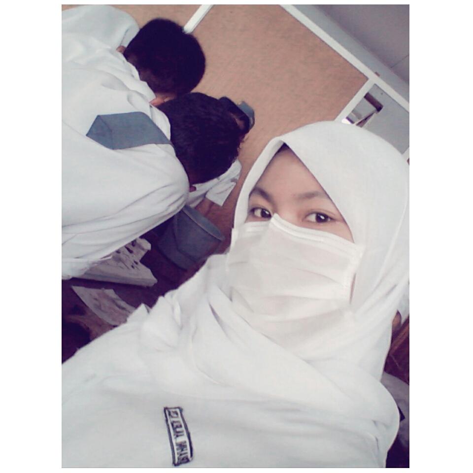 Anjely_Azis's tweet photo. ;;) http://t.co/FuHKEGPtWT