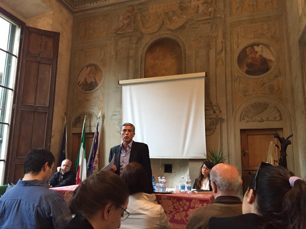 PIAZZART's tweet photo. Inizia "Progetti per l'#arno. Città, visioni e strategie" @comunefi http://t.co/1TPU3lVWzD http://t.co/3chrLfP0Nb