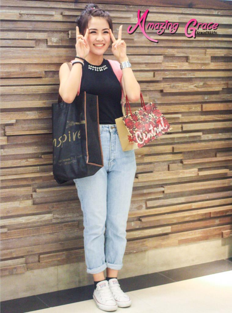 popcon_p's tweet photo. คิดถึงหมูจัง ><  หมูน่ารักมากกกก ><' @grace_kwl http://t.co/FuwlDoC3M7