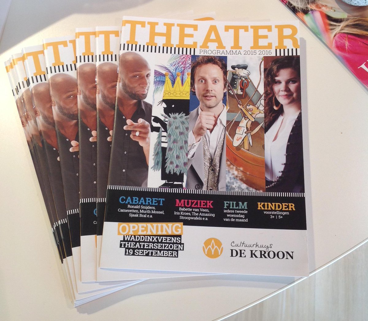 Iets langer geduurd dan verwacht, maar eindelijk is ons programmaboekje verkrijgbaar in <a href="/CMCDeKroon/">Cultuurhuys De Kroon</a> ! #waddinxveen