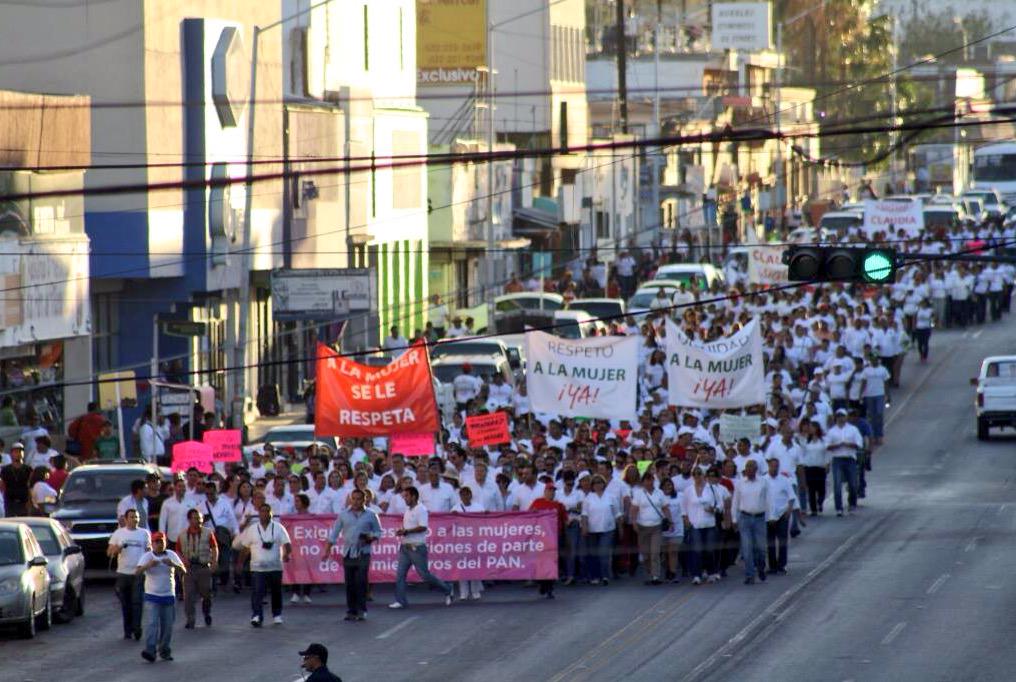 #YaLaViste Marcha Pacífica favor d la dignidad de la Mujer @claudiapavlovic en Guaymas <a href="/ClaudillerosSon/">Claudilleros Oficial</a> <a href="/PanoSalidoP/">Pano Salido</a>