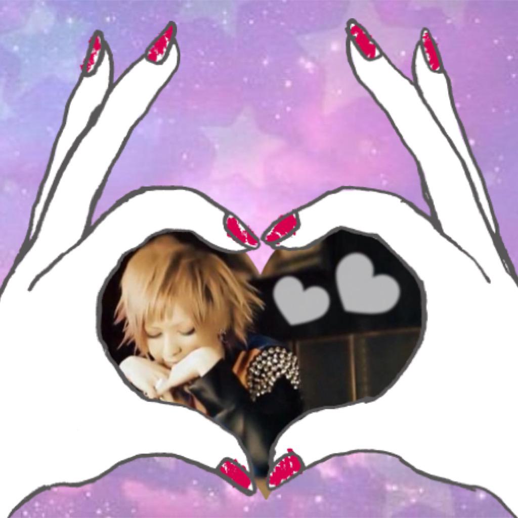 ryuh_my7's tweet photo. お誕生日おめでとうございます♡♡
ちょっと昔に作りました画像
#BugLug一聖生誕祭 http://t.co/HWaAU2nqq9