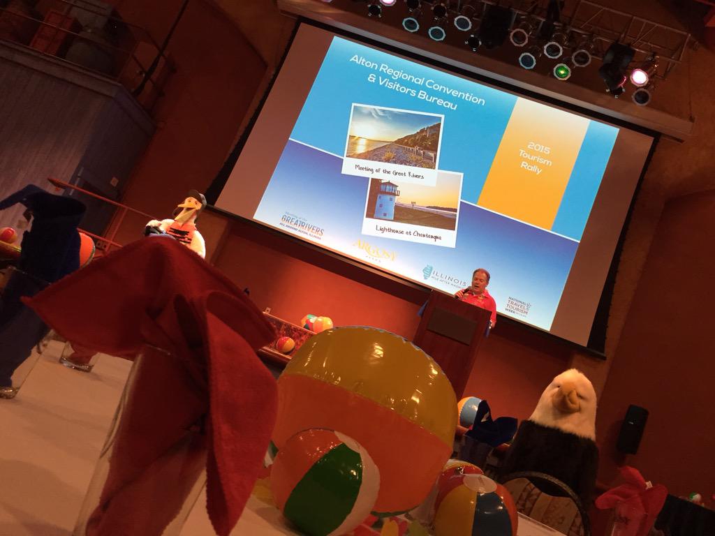 VisitAltonPR's tweet image. Ready for travel rally! #NTTW2015 #ExploreGreatRivers #EnjoyIllinois