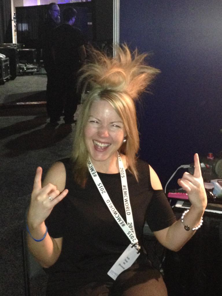 MaggieEMCTV's tweet photo. Day 3 #EMCWORLD @emctv reporter @FavierAoife rockin' a new look in honor of #FallOutBoy tonight! @toddforsythe http://t.co/PkQci8ip2z
